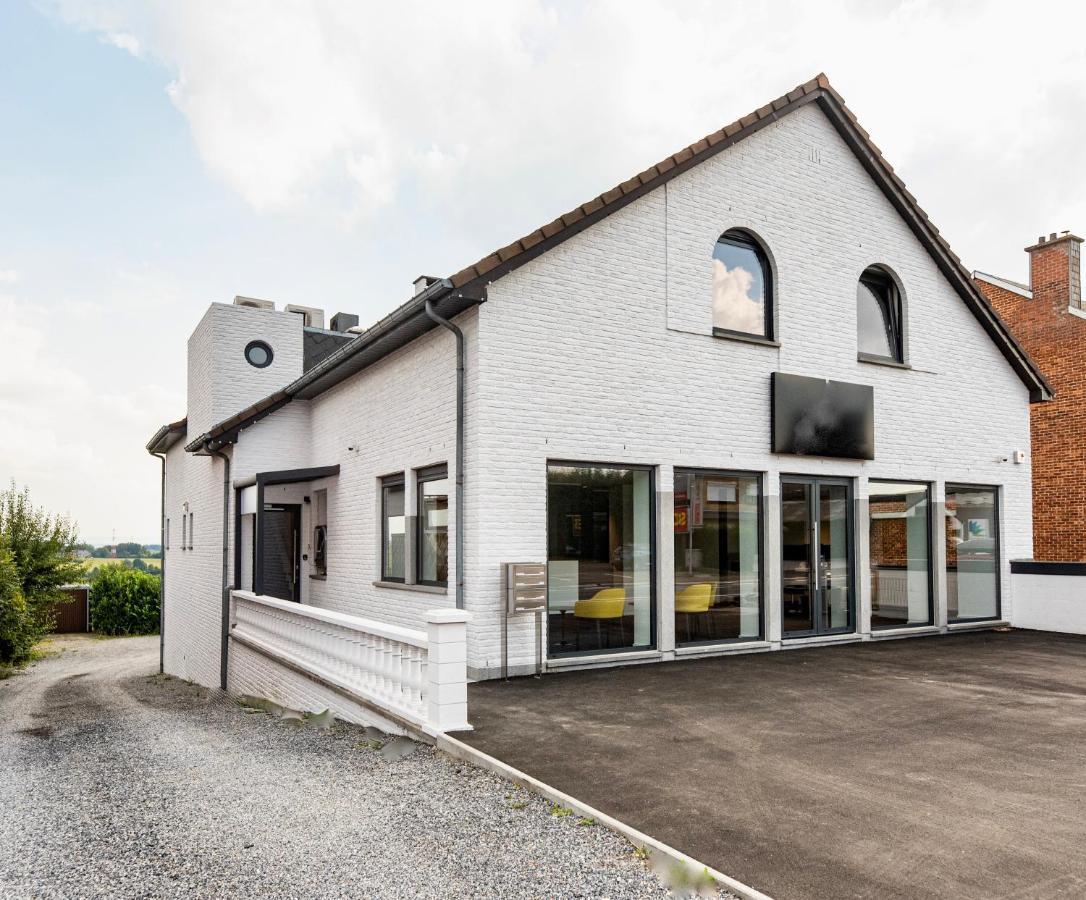 Smart Bnb - Hotel Battice Exterior photo